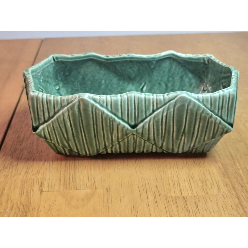 Vintage McCoy Pottery Green Diamond Basket Weave Trough Planter Excellent Cond